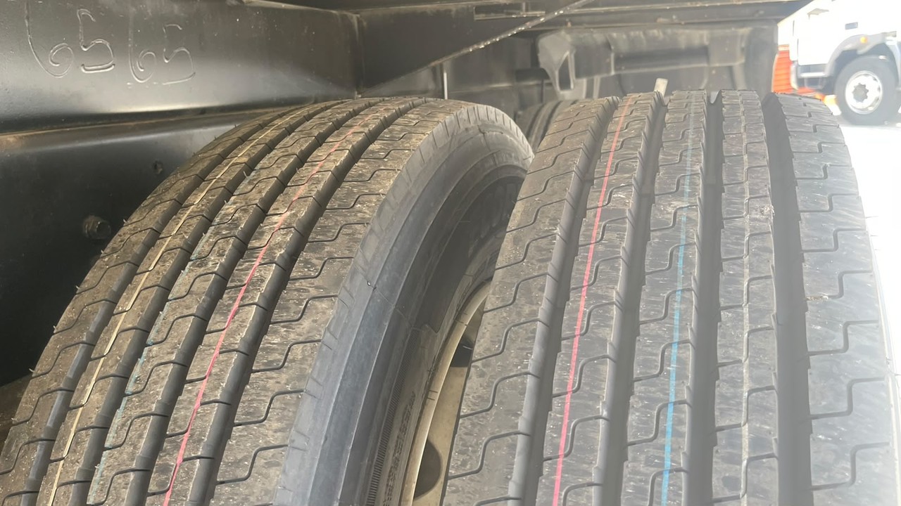 Volkswagen 26-260 Constellation 6x2 (E6) - 24/25 12