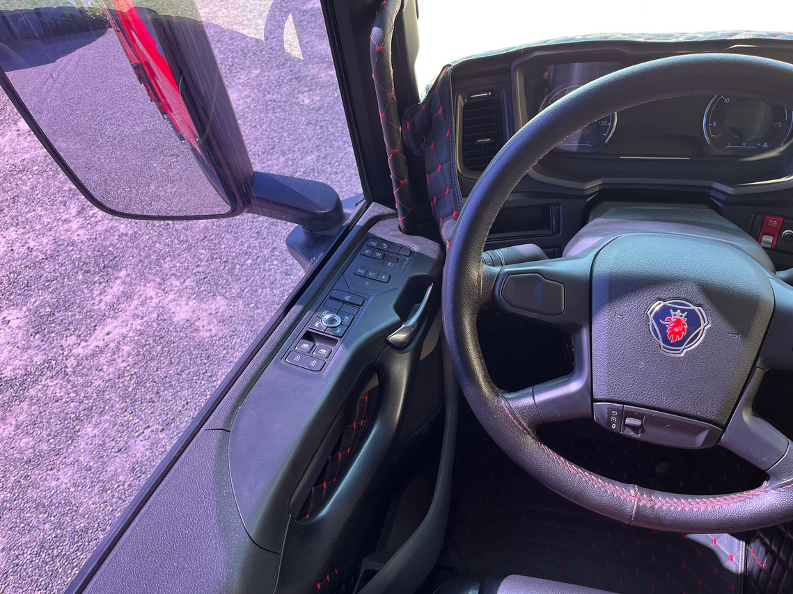 Scania P360 - 23/24 8