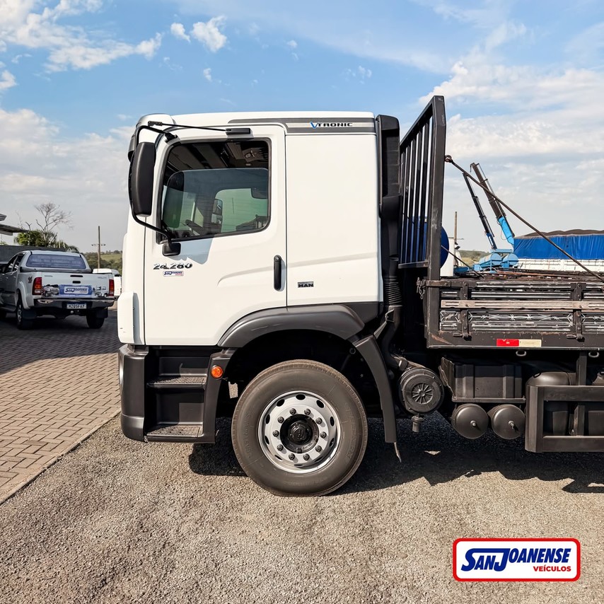Volkswagen 24-280 E Constellation 6x2 - 19/20 11