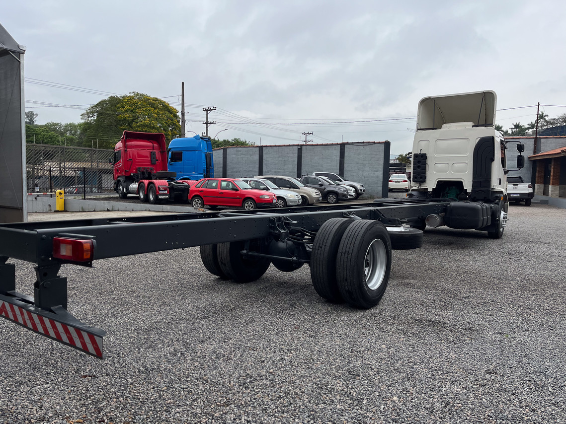 Volvo VM 270 - 15/16 4
