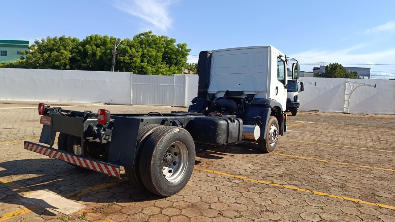 Volkswagen 17-260 Constellation Robust - 20/21 18