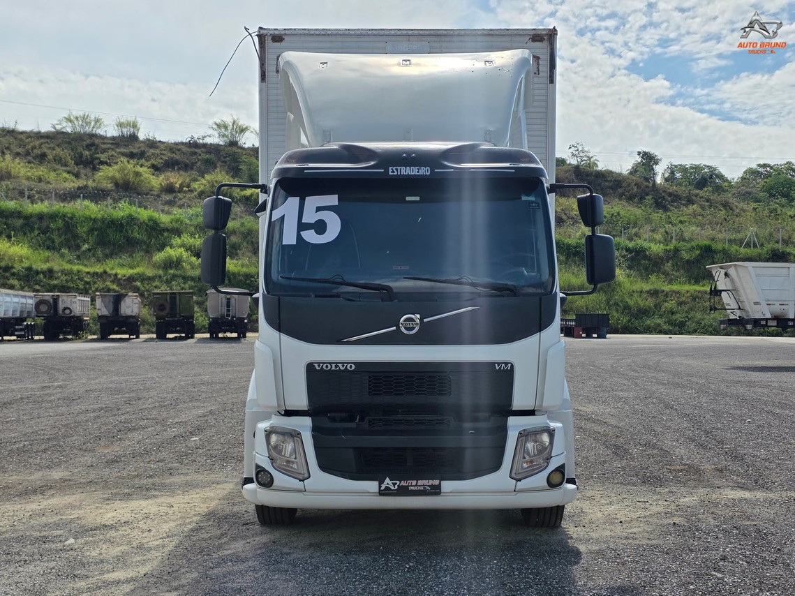 Volvo VM 270 - 14/15 1