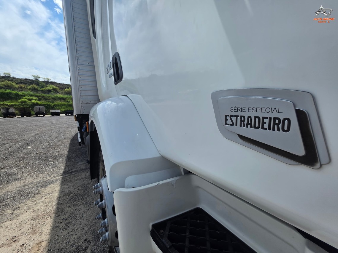 Volvo VM 270 - 14/15 8