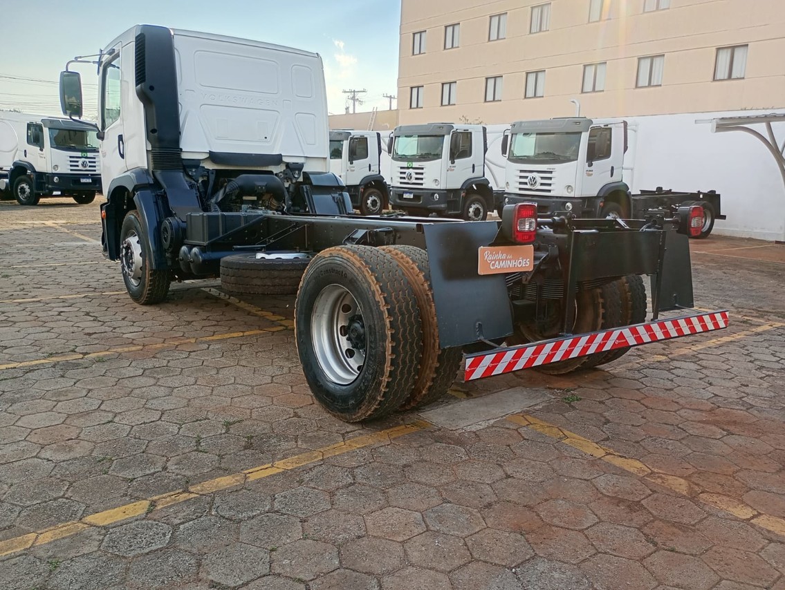 Volkswagen 17-260 Constellation Robust - 21/22 19