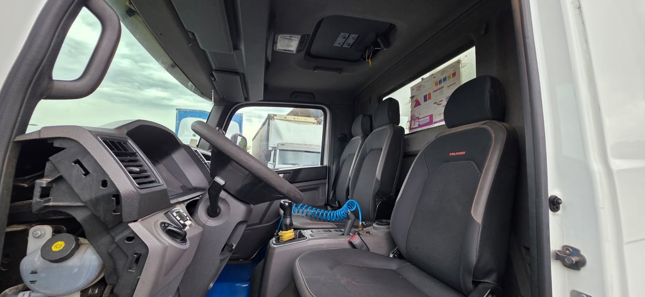 Volkswagen 11-180 Delivery  - 21/22 14