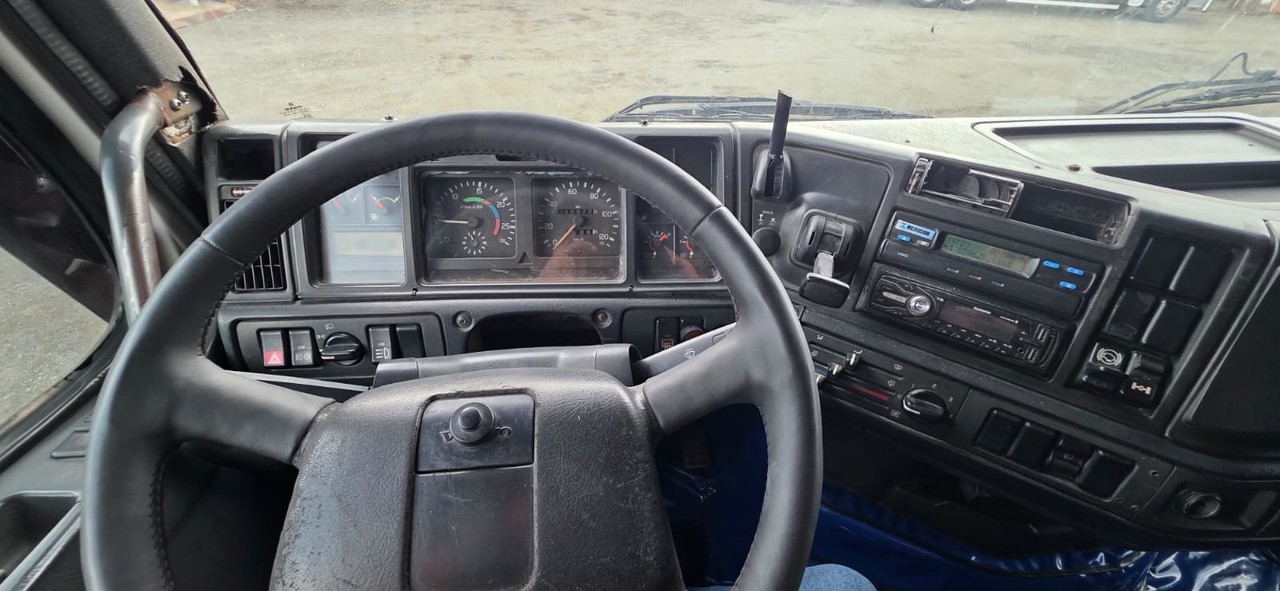 Volvo FH 380 - 99/00 13