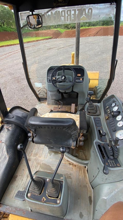 Caterpillar 416D - 05/05 4