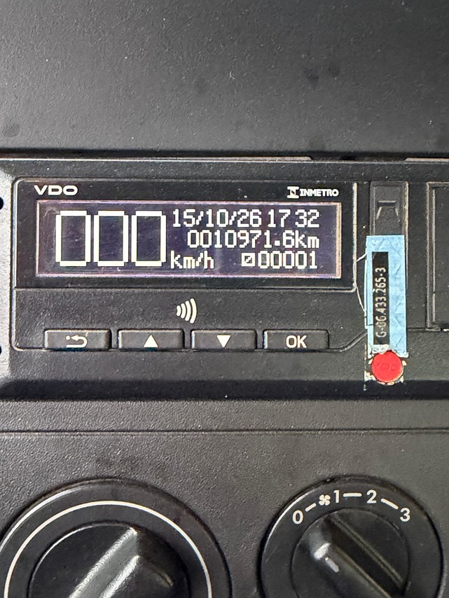 Volkswagen VW 31320 - 24/25 12