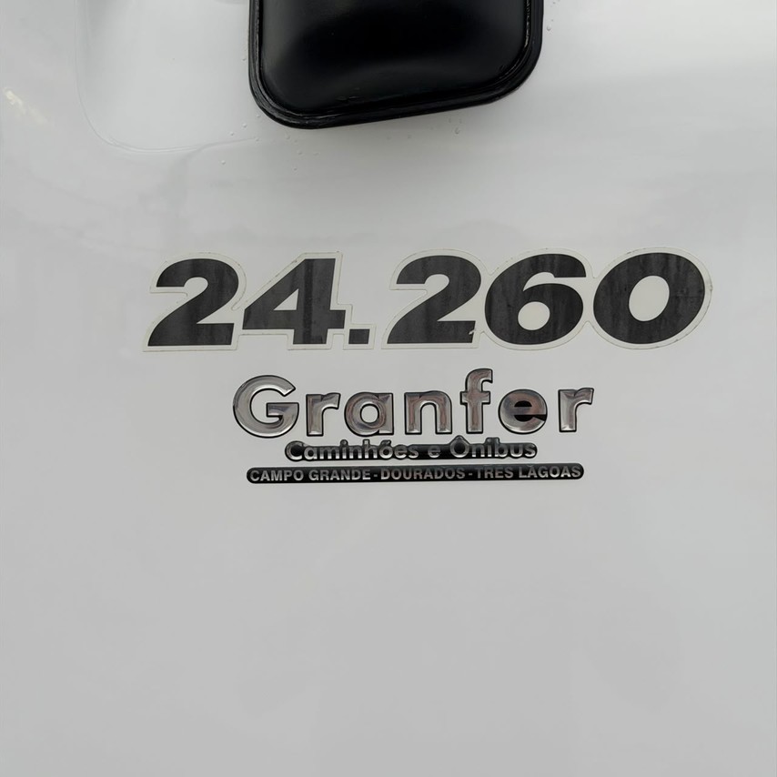 Volkswagen 24-260 Constellation 6x2 - 22/23 3
