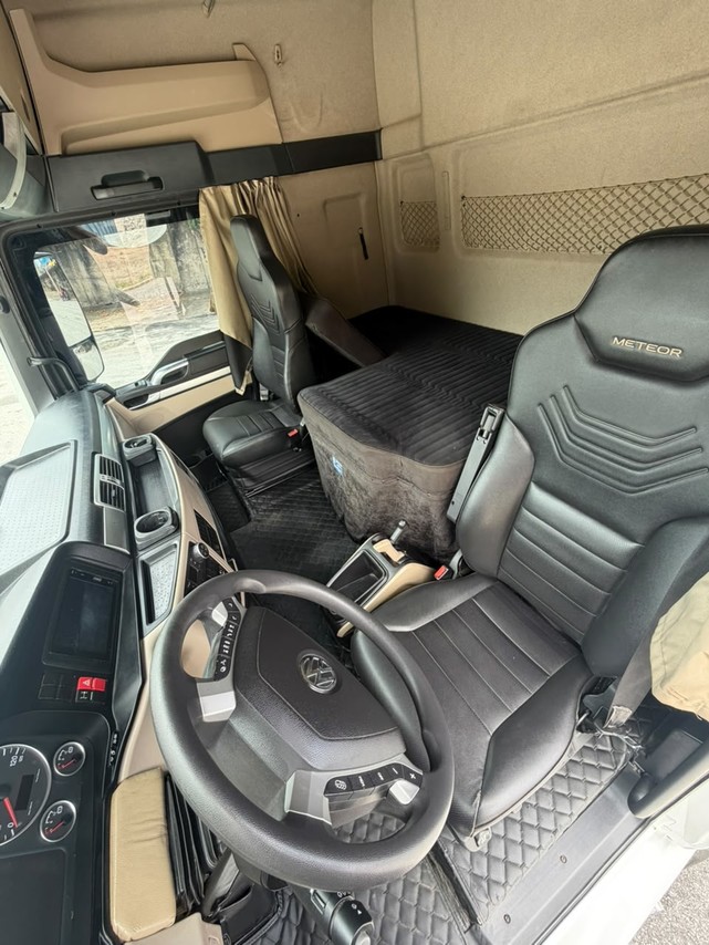 Volkswagen 28-460 6x2 Meteor - 22/23 14