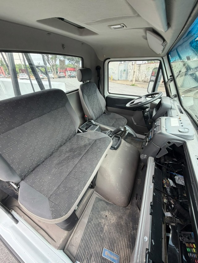 Volkswagen 8 160 - 17/17 14