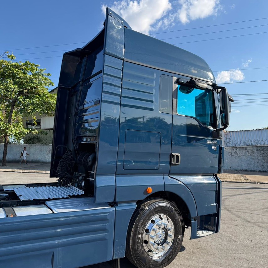 Volkswagen 28-480 6x2 Meteor - 24/25 9