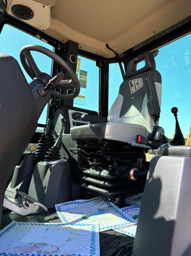 JCB 3CX - 25/25 8