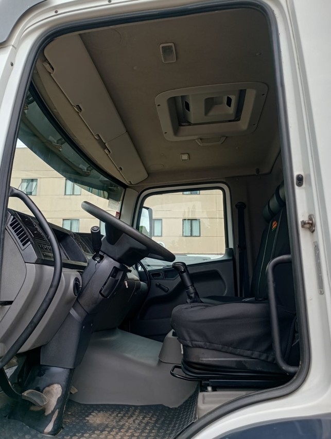 Volkswagen 17-260 Constellation Robust - 21/22 9