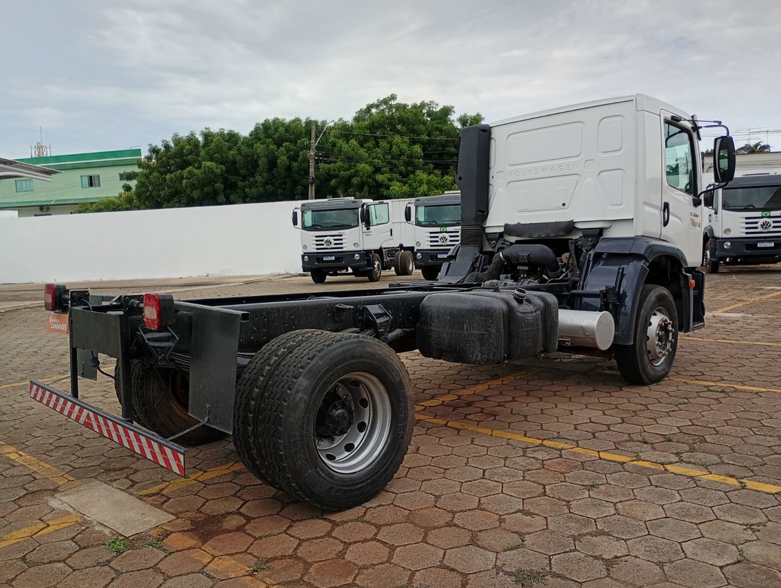 Volkswagen 17-260 Constellation Robust - 21/22 6