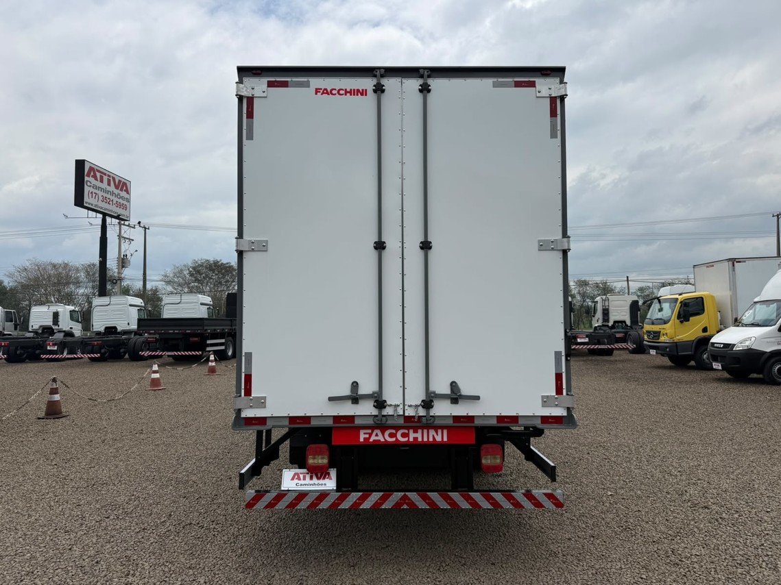Volkswagen 10-160 E Delivery - 13/13 5