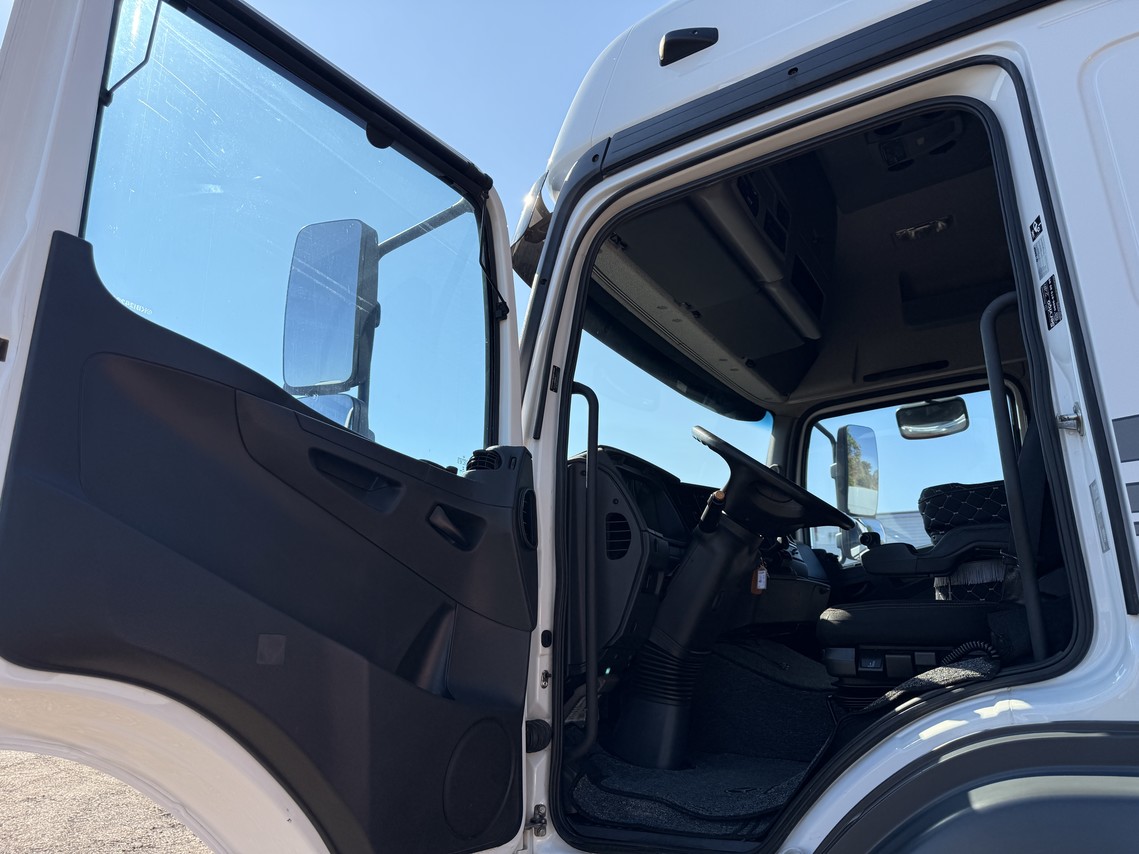 Mercedes Benz Axor 2544 - 18/19 9