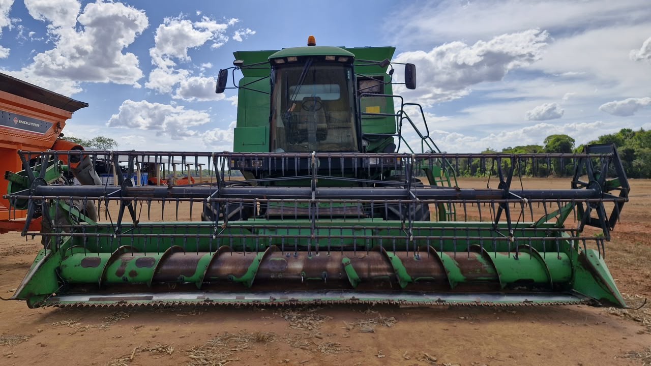 John Deere 1550 - 04/04 7