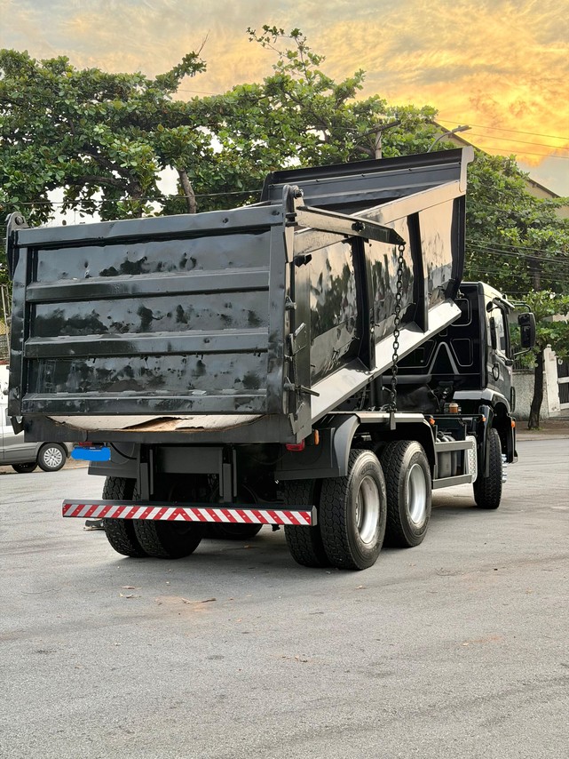 Volkswagen 31-330 E Constellation 6x4 - 21/22 15