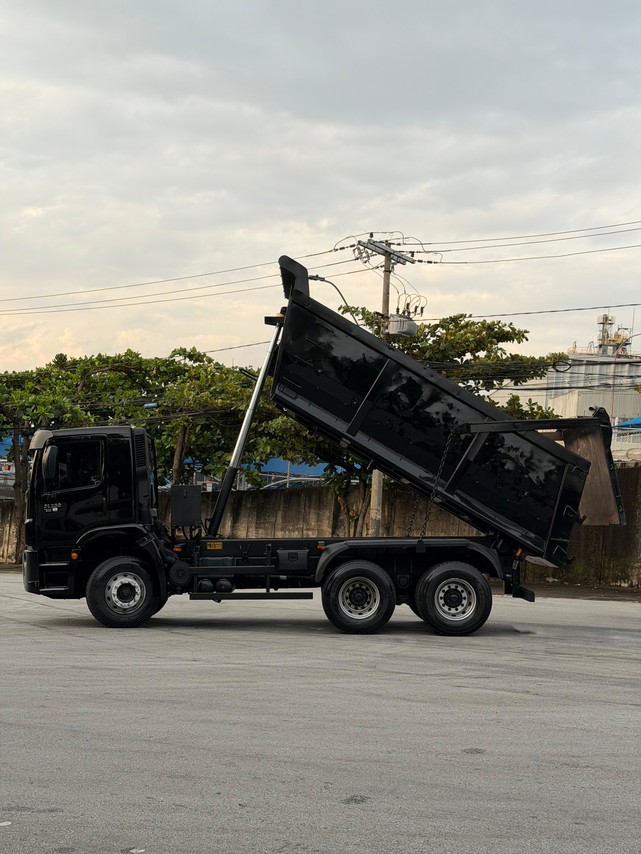 Volkswagen 31-330 E Constellation 6x4 - 21/22 17