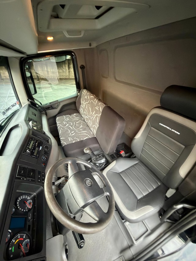 Volkswagen 31-330 E Constellation 6x4 - 21/22 19