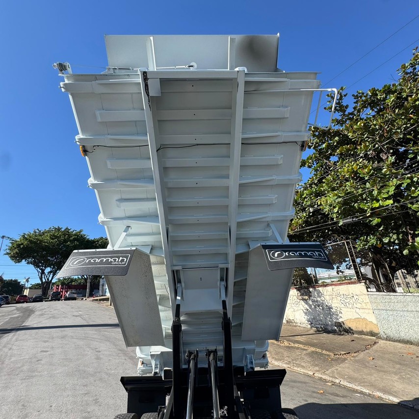 Mercedes Benz Axor 3344 - 19/19 8