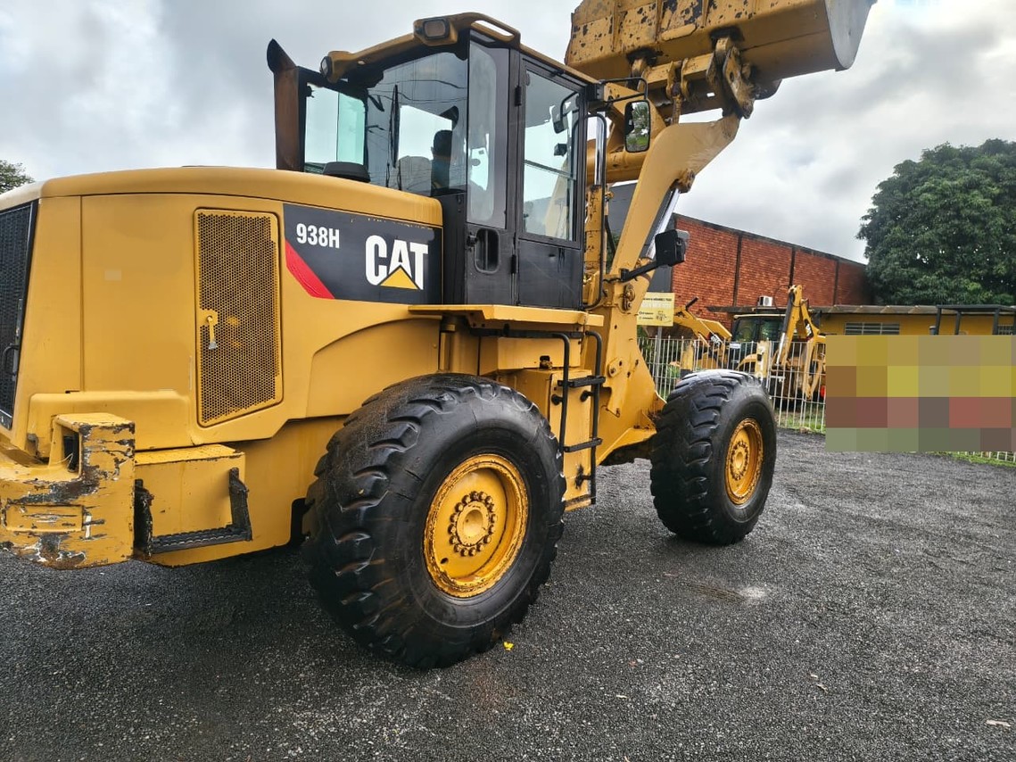 Caterpillar 938H - 09/09 3