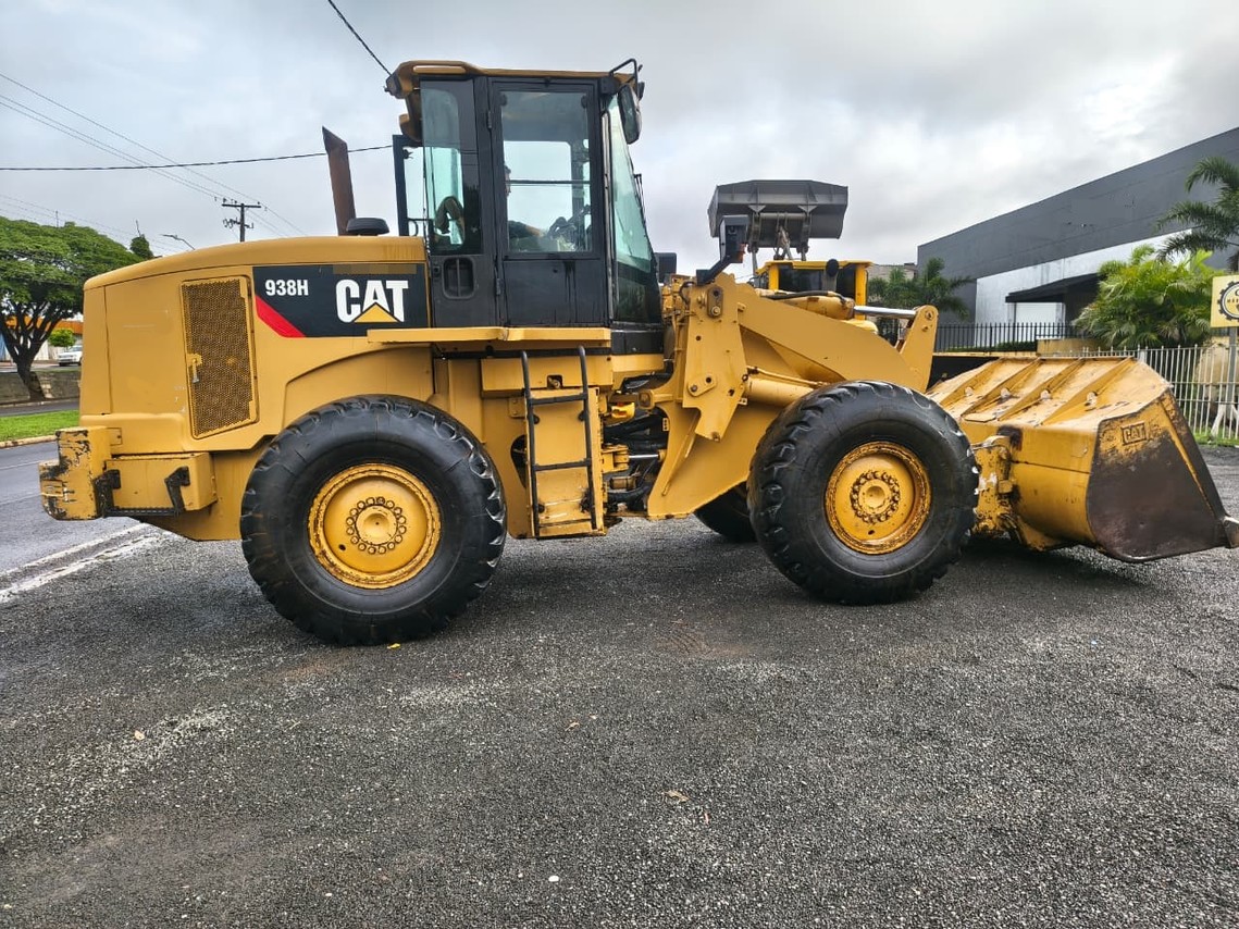 Caterpillar 938H - 09/09 8