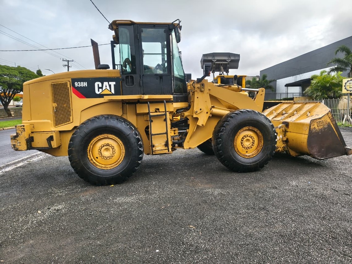 Caterpillar 938H - 09/09 10