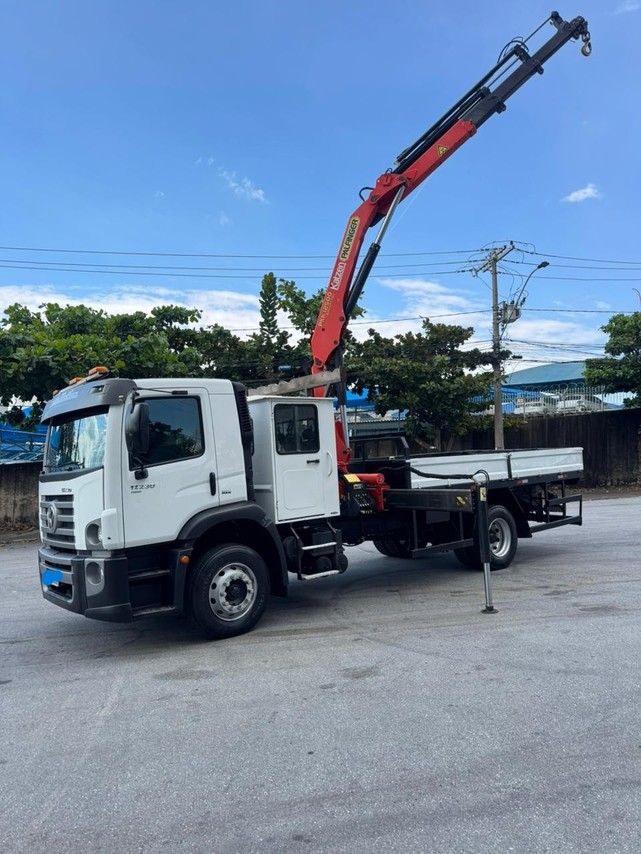 Volkswagen 17-230 E Constellation (DIESEL)(E5) - 17/18 2