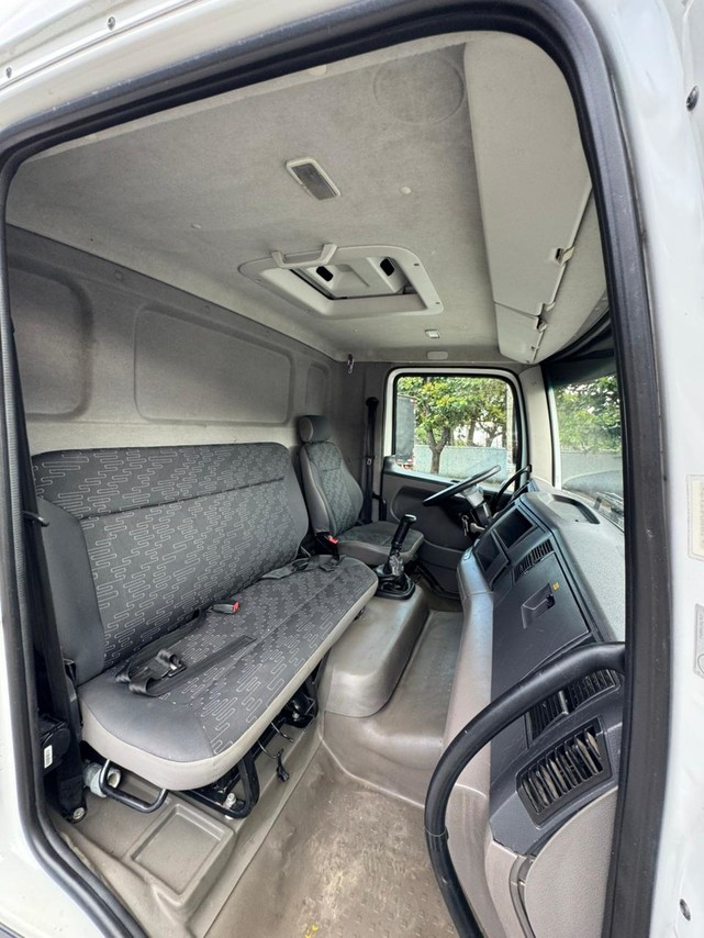 Volkswagen 17-230 E Constellation (DIESEL)(E5) - 17/18 19