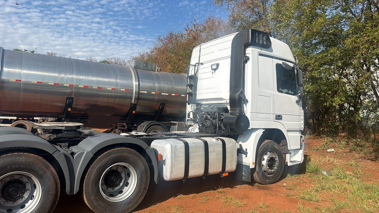 Mercedes Benz Actros 2651 - 20/20 4
