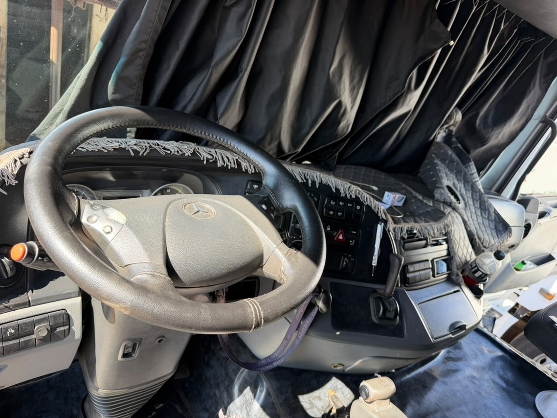 Mercedes Benz Actros 2651 - 20/20 8