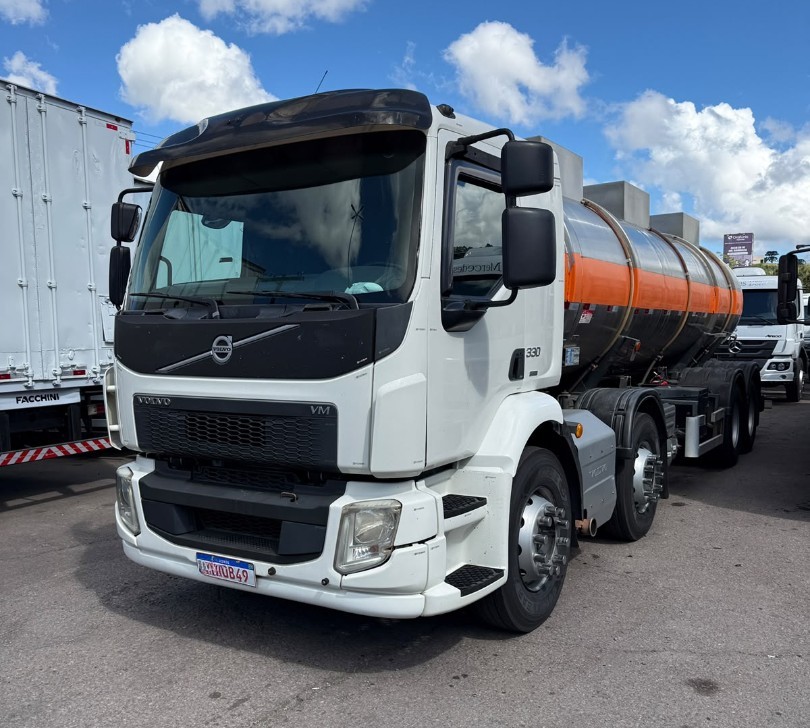 Volvo VM330 - 15/15 2