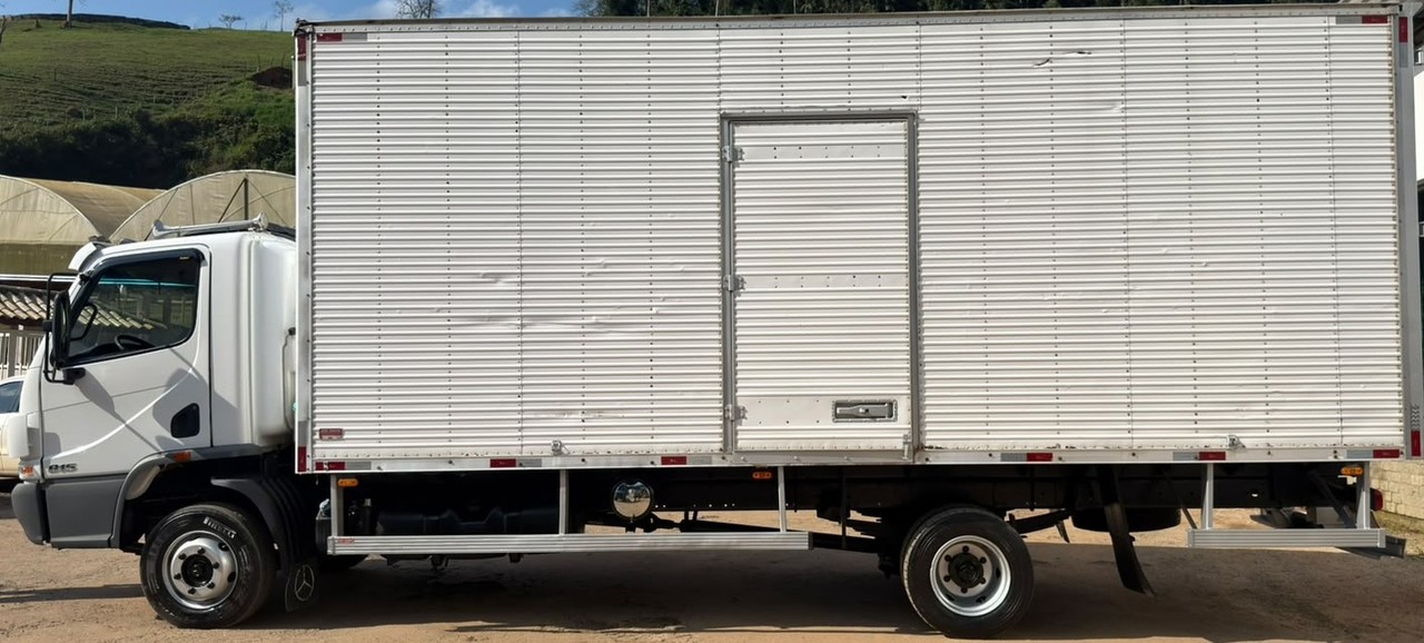 Mercedes Benz Accelo 815 - 20/20 3