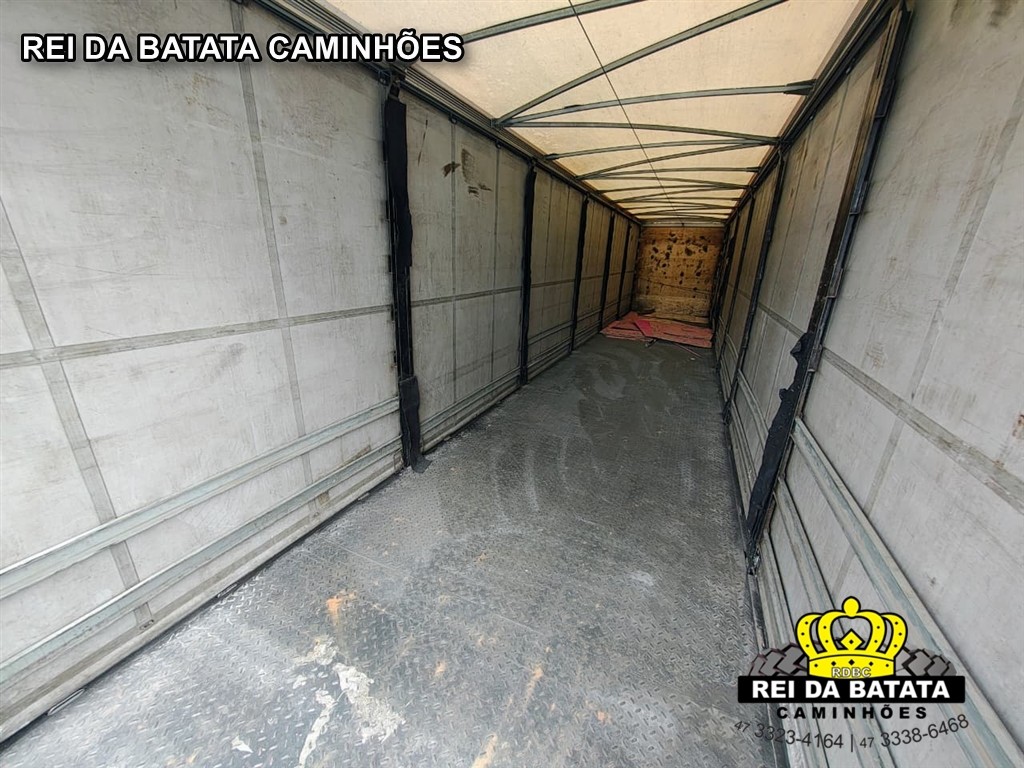 Joinville Implementos Carreta Baú 3 eixos - 21/22 7