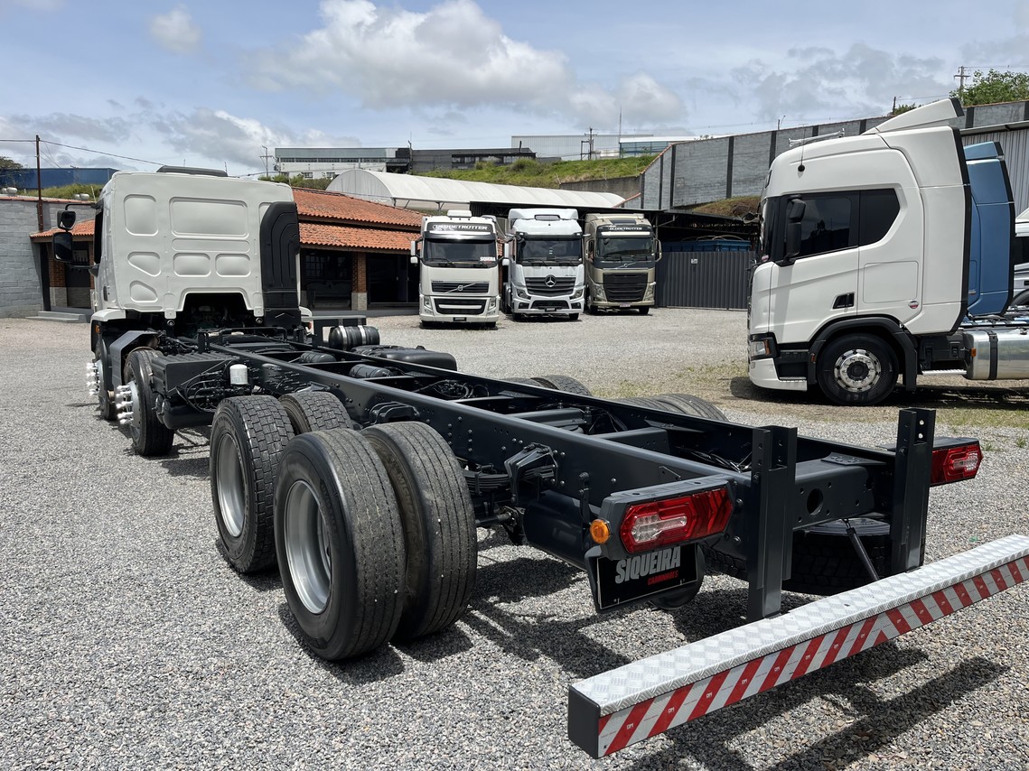 Volvo VM330 - 22/22 5