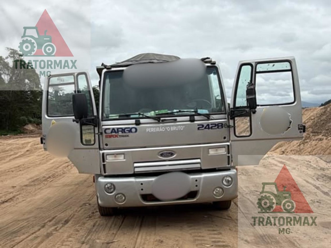 Ford Cargo2428 - 08/09 5