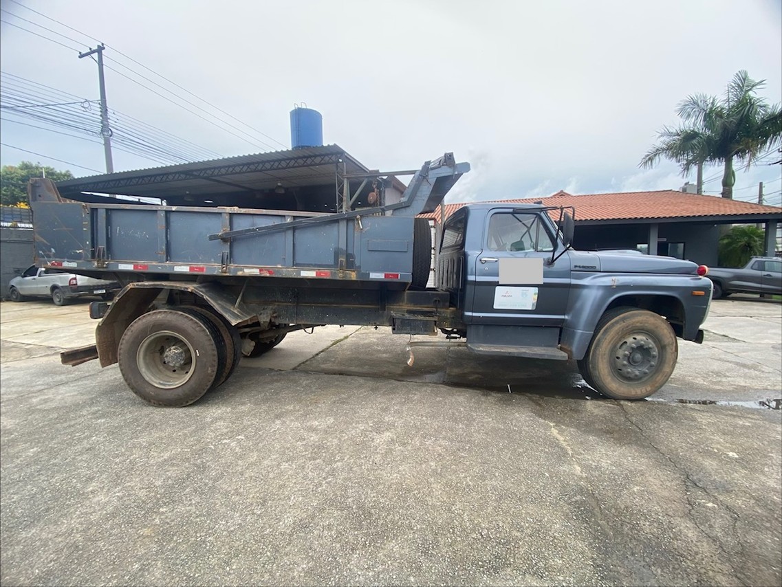 Ford F14000 - 89/89 2