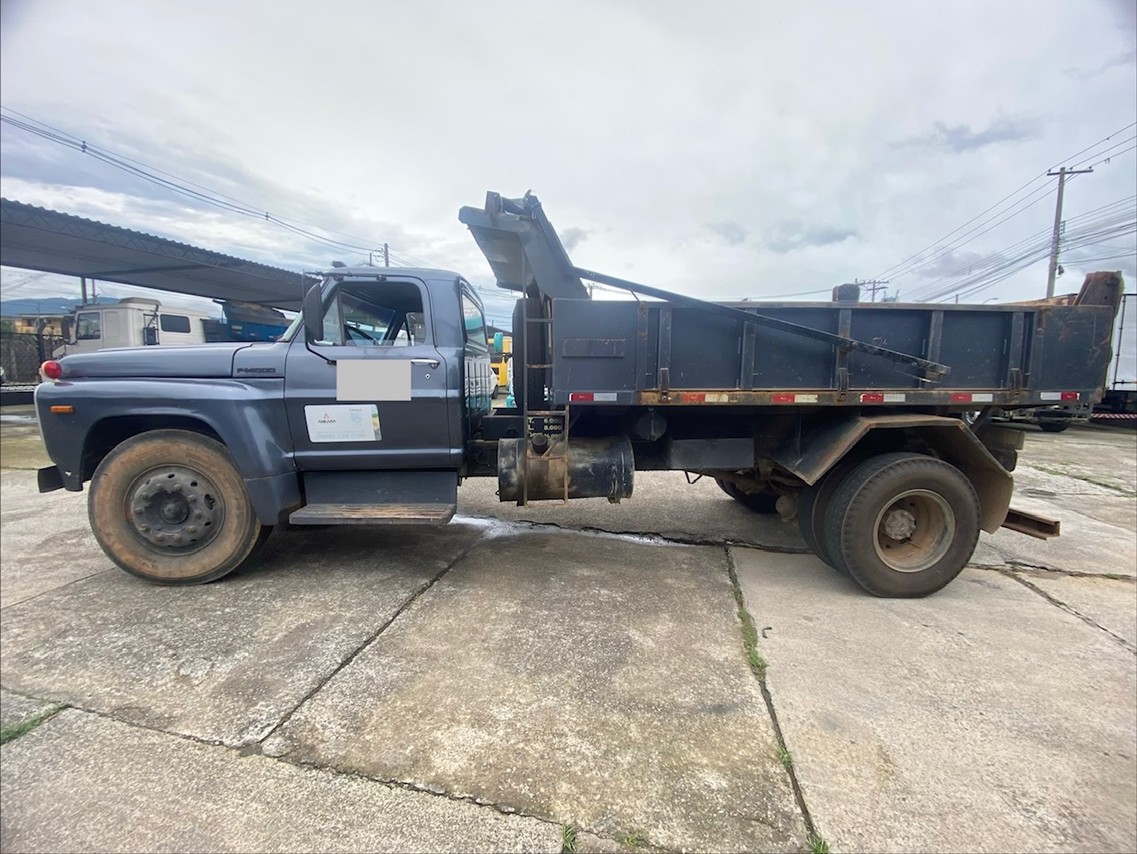 Ford F14000 - 89/89 4