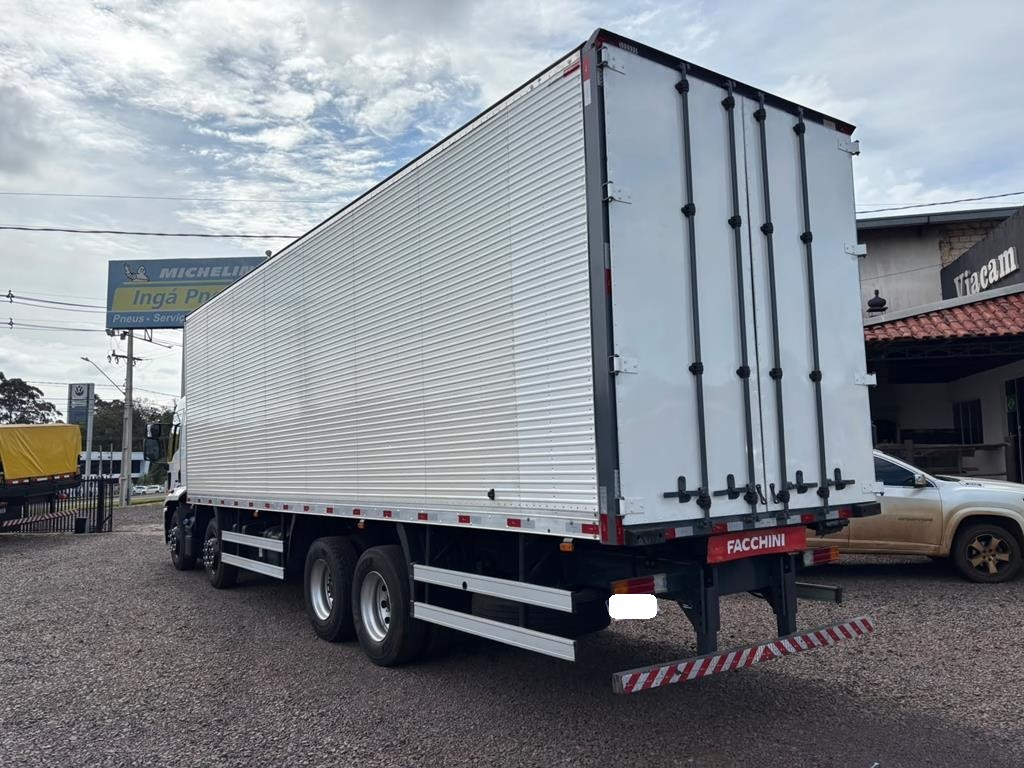 Ford Cargo3031 - 18/19 4