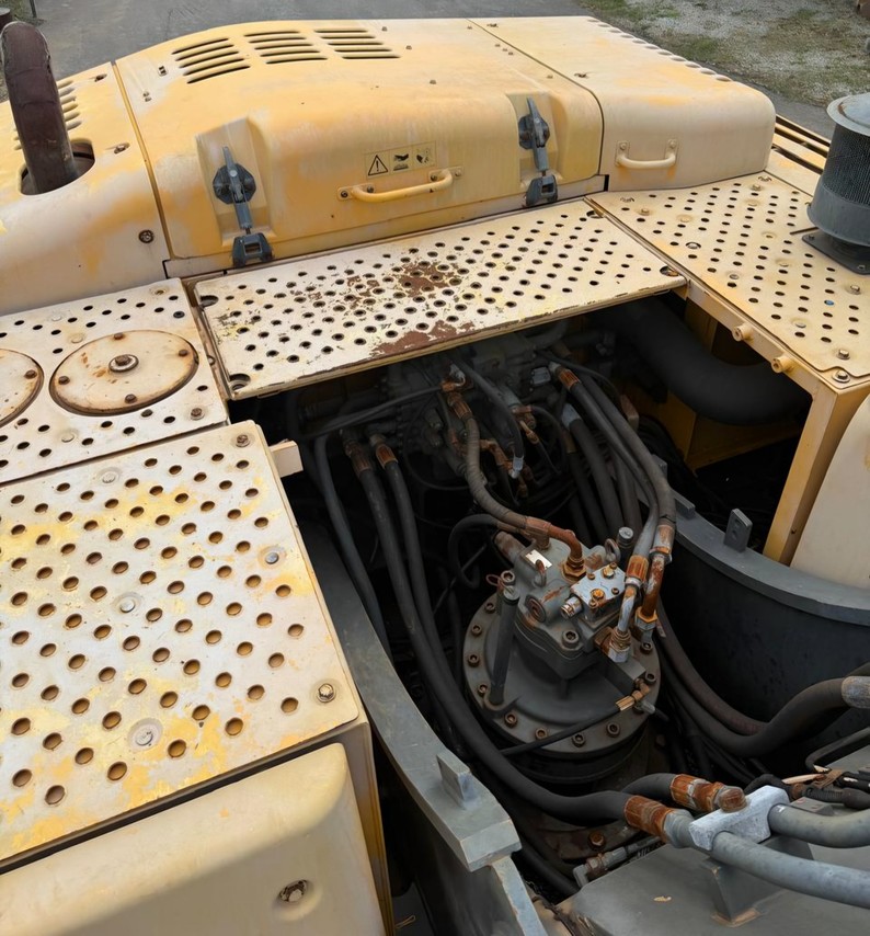 Volvo EC240 - 11/11 4