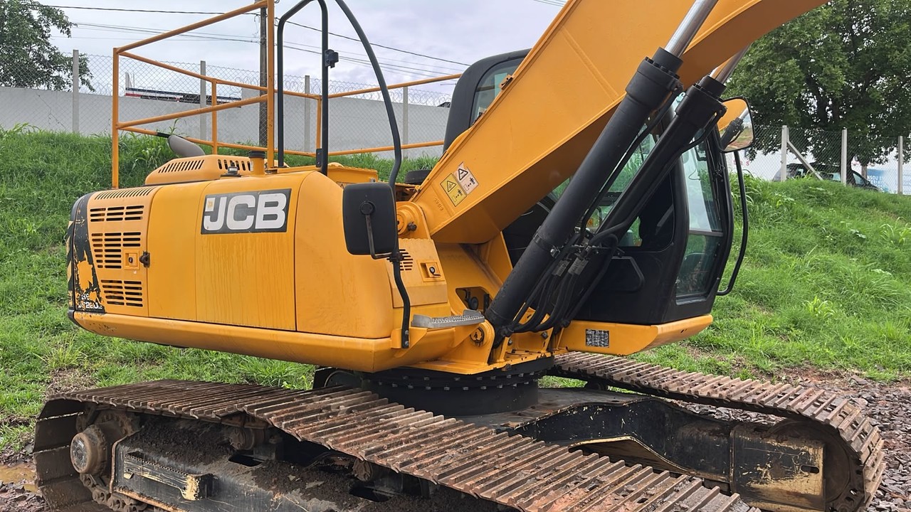 JCB JS220LC - 22/22 4