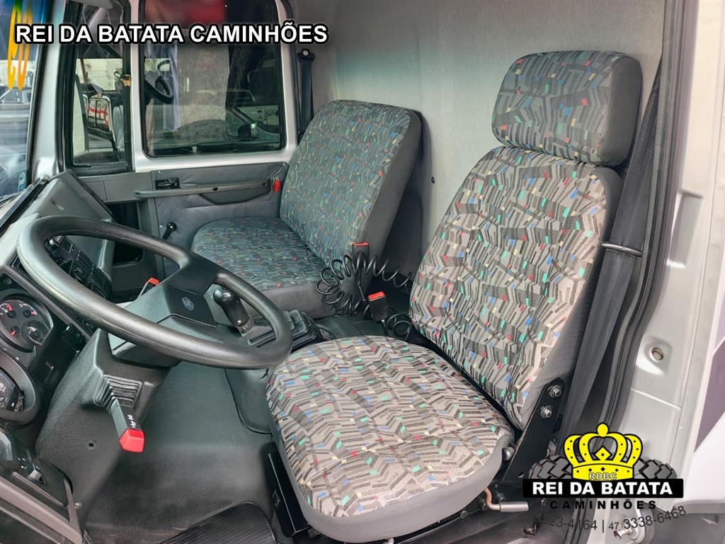 Ford Cargo712 - 09/09 8