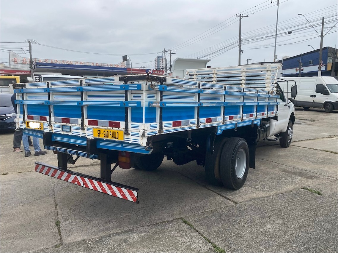Ford F4000 - 07/08 5