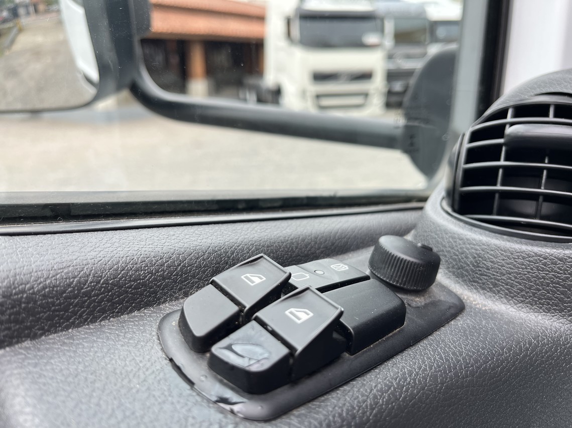 Mercedes Benz Atego 2426 - 21/21 14