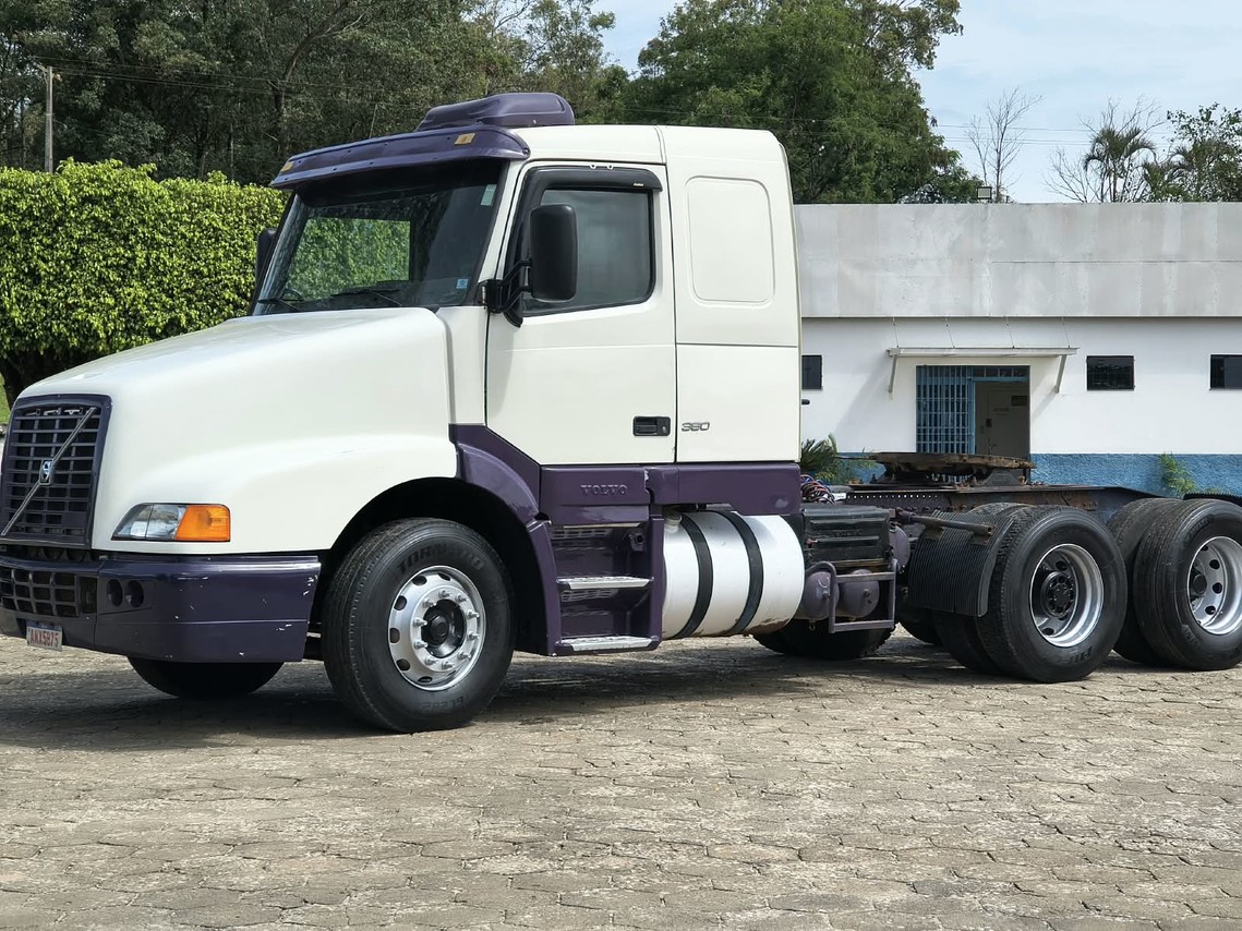 Volvo NH380 - 06/06 4
