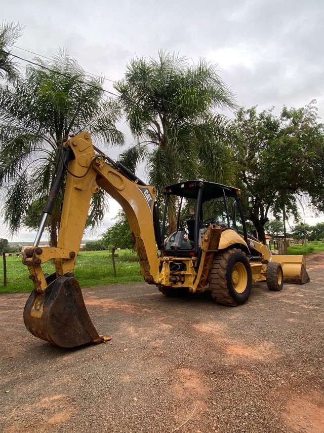 Caterpillar 420 E - 14/14 4