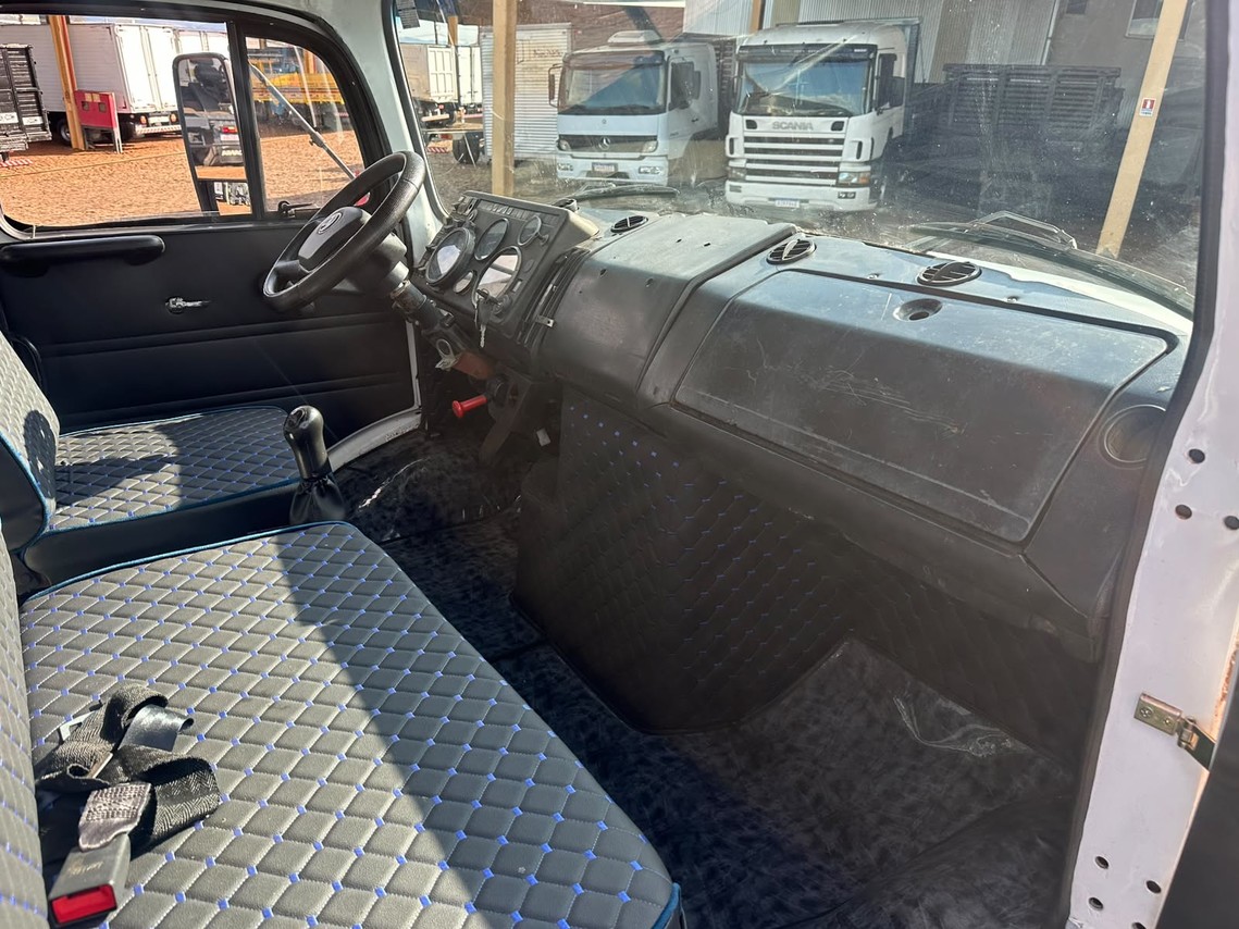 Mercedes Benz MB 2014 - 88/88 16