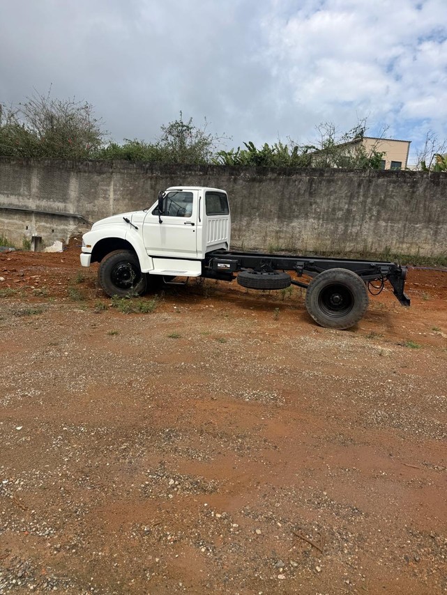 Ford F14000 - 97/97 4